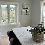 Vakantiehuis Modern With Sea View In Oysang *