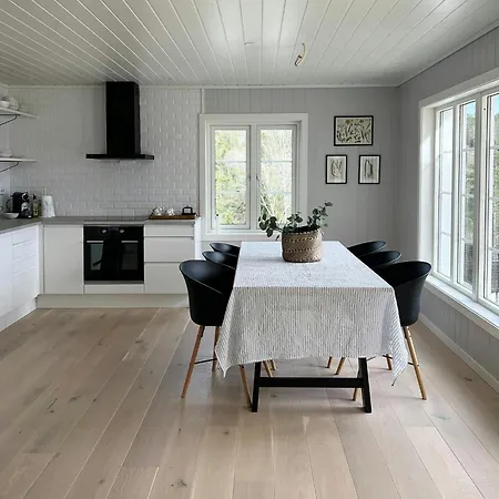 Modern With Sea View In Oysang Sondeled