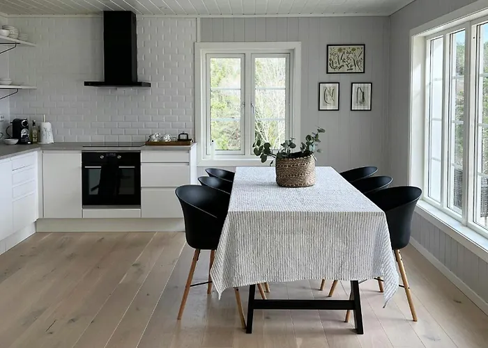 Modern With Sea View In Oysang Sondeled